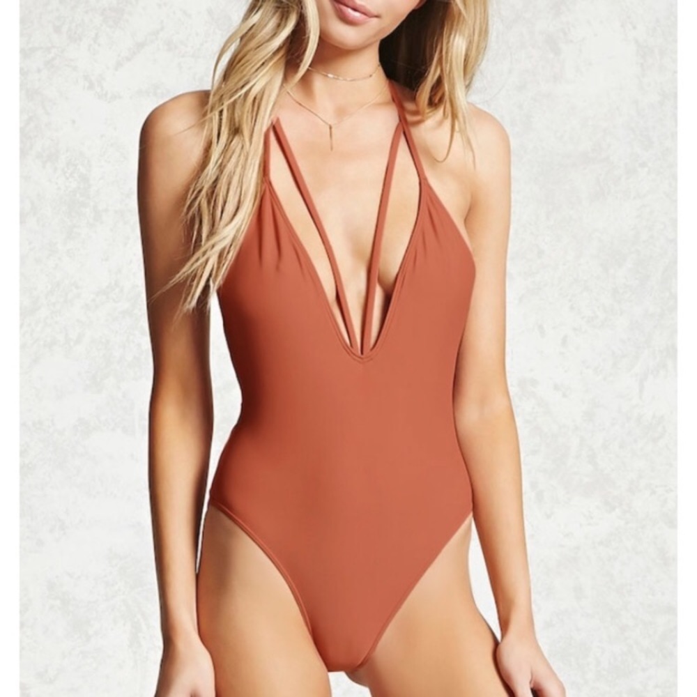 🌿 NEVER WORN Forever 21 One Piece Swimsuit